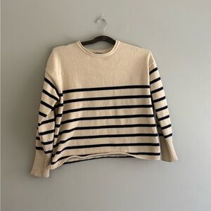 Vigoss Neutral Cream Knit Top with Crew Neck